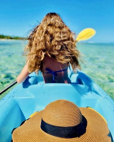 Sortie en kayak sur le lagon — @family.seacare